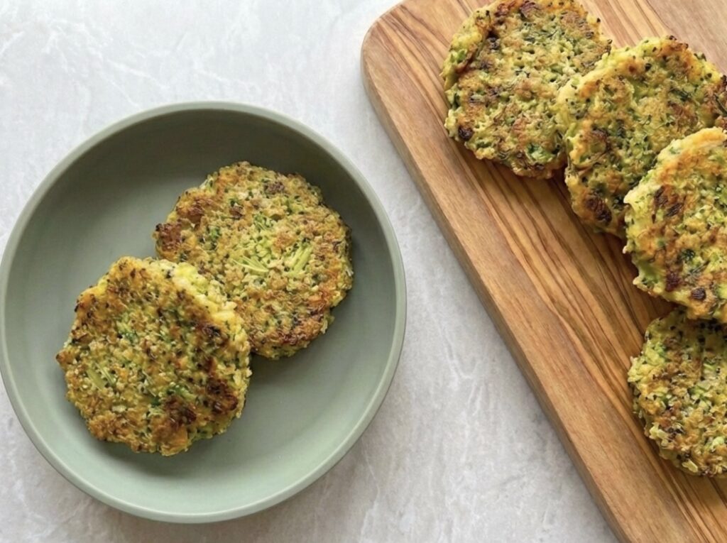 Cheezy Broccoli & Quinoa Fritters