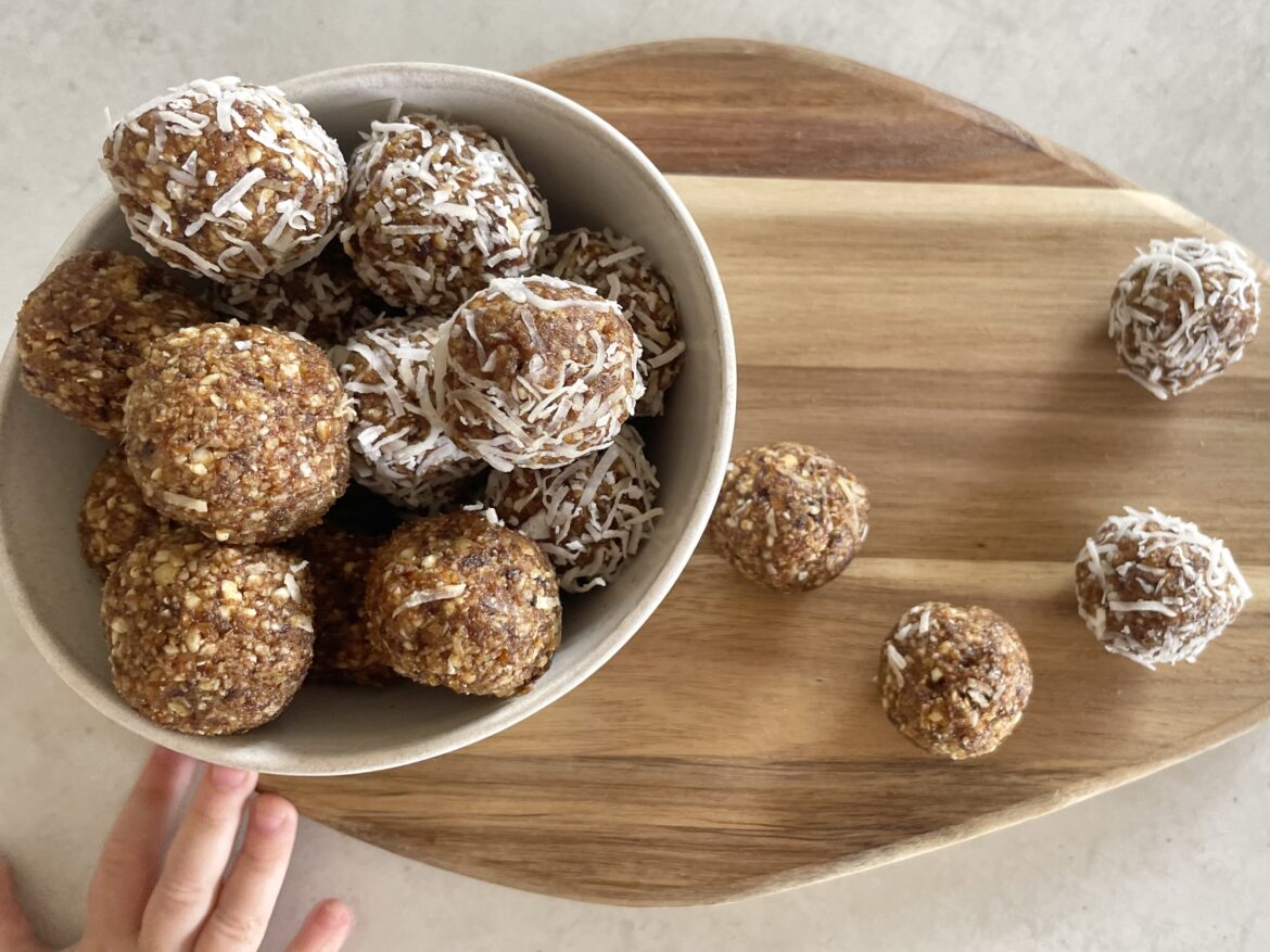 Apricot Bliss Balls