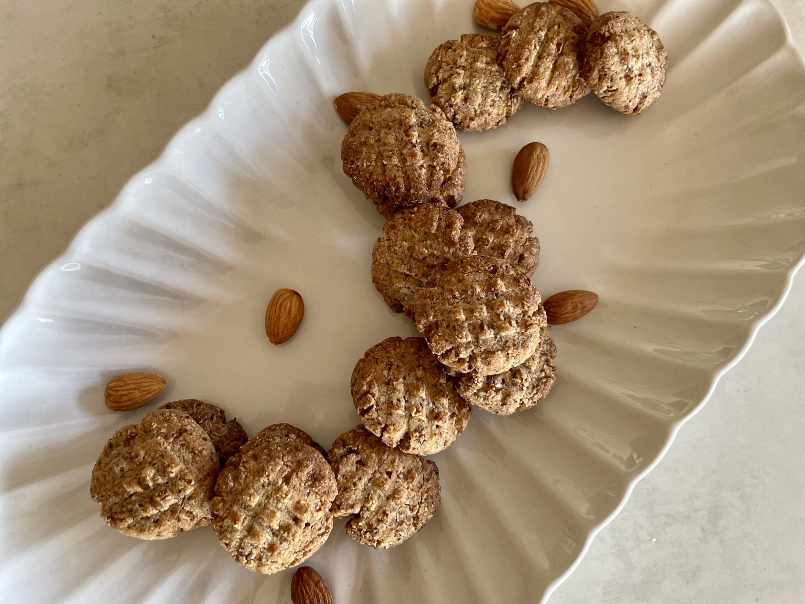 Almond Gingerbread Cookies