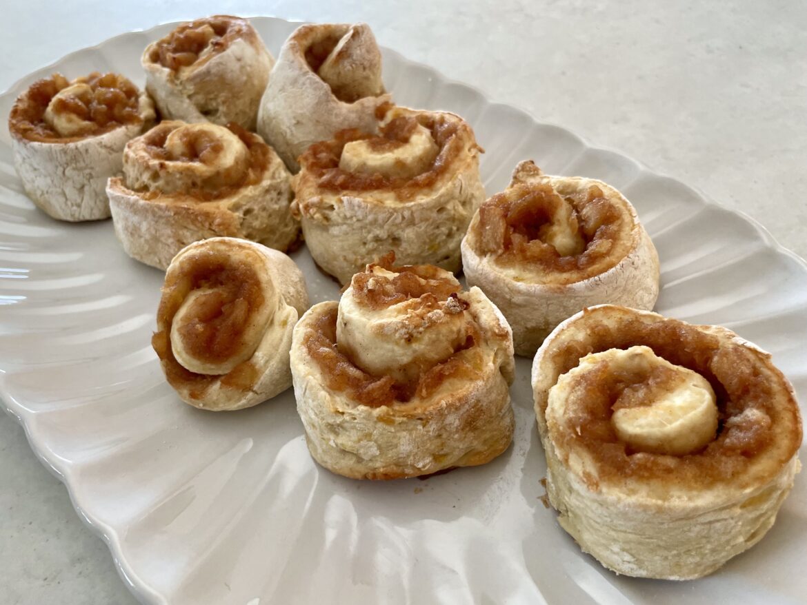 Apple Cinnamon Rolls