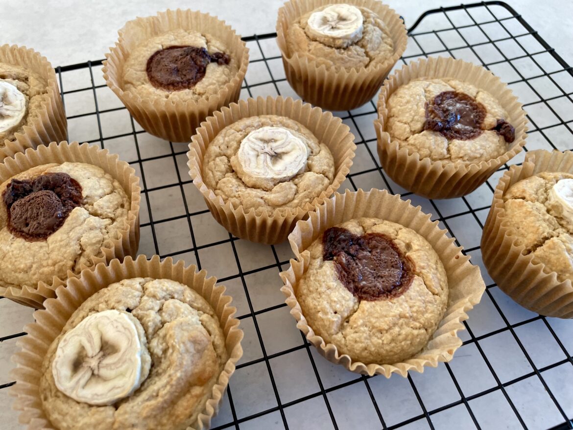 3 Ingredient Banana Oat Muffins