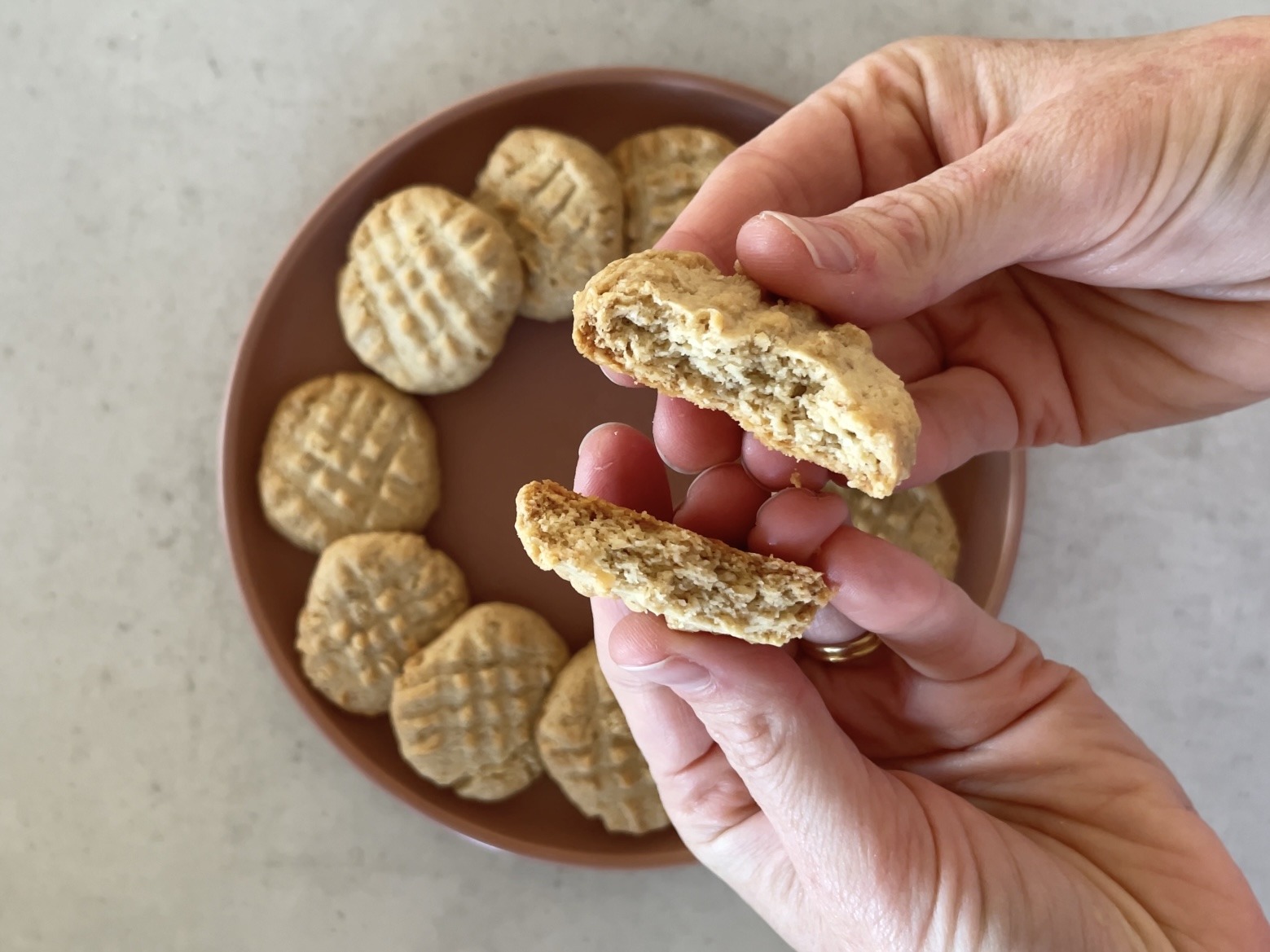 Tahini Oat Cookies