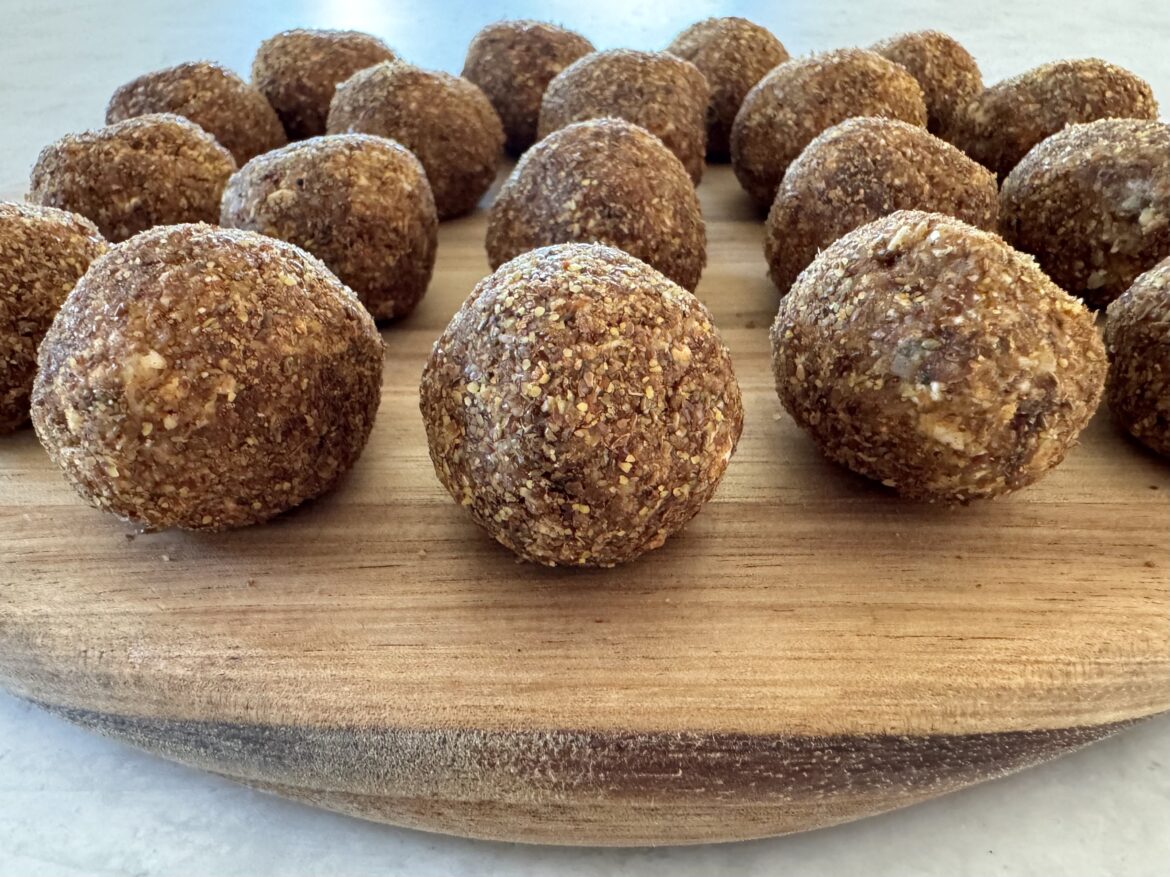 Apple Pie Bliss Balls