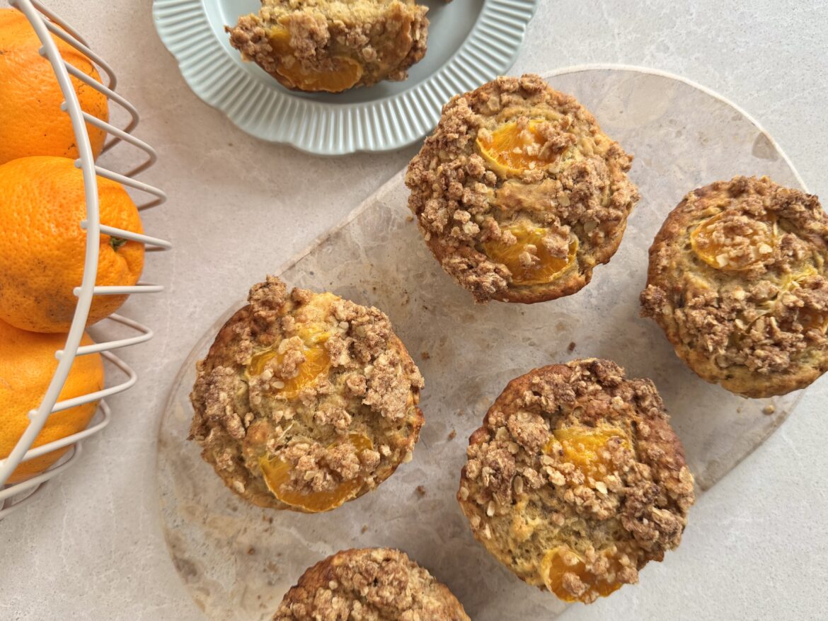 Mandarin Crumble Breakfast Muffins Mandarin Crumble Breakfast Muffins