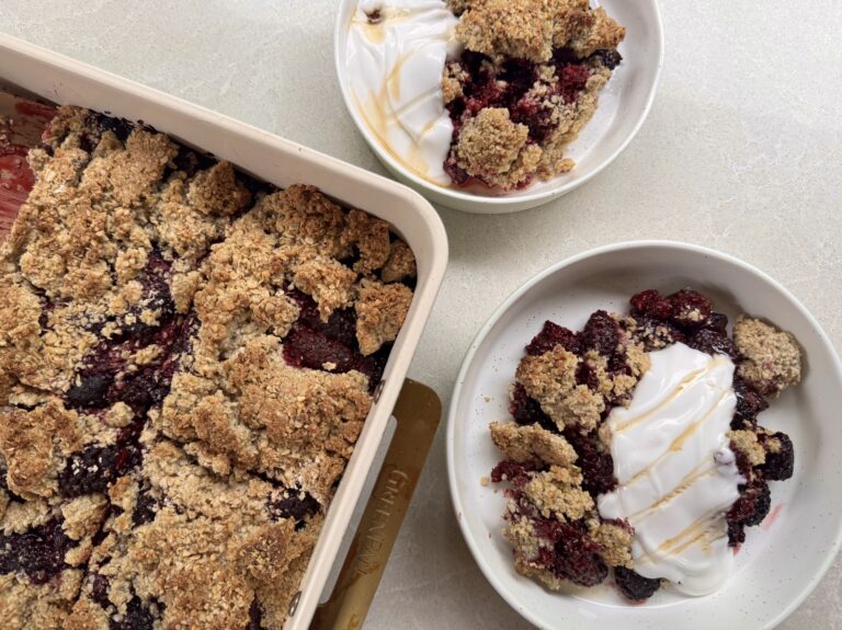 Blackberry Breakfast Oat Crumble