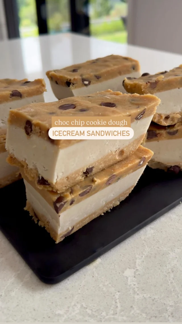 🍪 CHOC CHIP COOKIE DOUGH ICECREAM SANDWICHES 🍦

This is one of those recipes you’ll come back to again and again. Prep a batch up and keep it in the freezer for whenever you need a sweet treat. The icecream base also works perfectly for icecream popsicles too. 

If you’d like the recipe comment “YUM” below and I’ll send it to you 🍫
.
.
.
.
.
#veganicecream #icecreamsandwich #cookiedough #veganrecipes #easyvegan