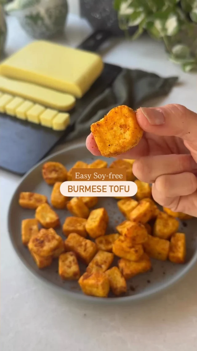 ✨ SOY-FREE BURMESE TOFU ✨

It took me six years to finally make this, and I regret it taking me so long 😅 this Burmese tofu is so simple, easy, and cheap! It’s made with just chickpea flour and water (and optional salt and turmeric) and it makes for such a nice swap from regular soy tofu (perfect for allergy families!)

It’s a great dish to prep ahead so you’ve got an easy and different plant protein that you can add to salads, veggie bowls, as a popcorn nugget snack, or however you like!

If you want the recipe for this, along with how to make it with dried chickpeas and all the other handy hints that won’t fit in here, pop “TOFU” below and I’ll get it right to you, or go straight to my website (in bio) 🤍
.
.
.
.
.
#tofu #soyfree #veganrecipes #allergyfriendly #tofurecipes