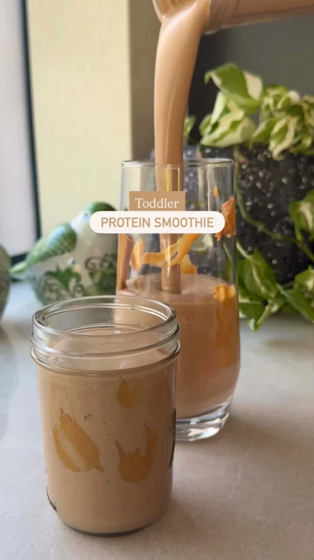 🥤 CHOC PB PROTEIN SMOOTHIE FOR TODDLERS 🥤

If your toddler is refusing meals, in a picky phase, or sick, this smoothie is the easiest way to squeeze in a load of nutritious goodness (or really any day you can serve this because it is so tasty!). It’s creamy, chocolatey, and made with wholefood ingredients you probably already have in your house. Plus, if you really want to convince them to try it, swipe some peanut butter dots on the inside of their smoothie cup and call it a “choc-cheetah smoothie,” it works 🍫🐆🤣

Each serve packs 14g protein, 7.5g fibre, and 2mg iron, making it perfect for little ones who need extra fuel… and it makes two portions so you can share or save one for later (or turn it into popsicles!) 🙌🏼

Every ingredient adds something nourishing:
✨ Banana provides natural sweetness and steady energy
✨ Avocado adds healthy fats and fibre for fullness
✨ Peanut butter gives protein and iron to support growth
✨ H emp seeds boost protein and healthy omega fats
✨ Soy milk adds creaminess plus more protein and calcium
✨ Cacao brings antioxidants and magnesium

The recipe is up on my website (link in bio) or comment “SMOOTHIE” and I’ll send it straight to you 🥜🍫
.
.
.
.
.
#veganblw #toddlerfoodideas #blwrecipes #blw #healthykids 